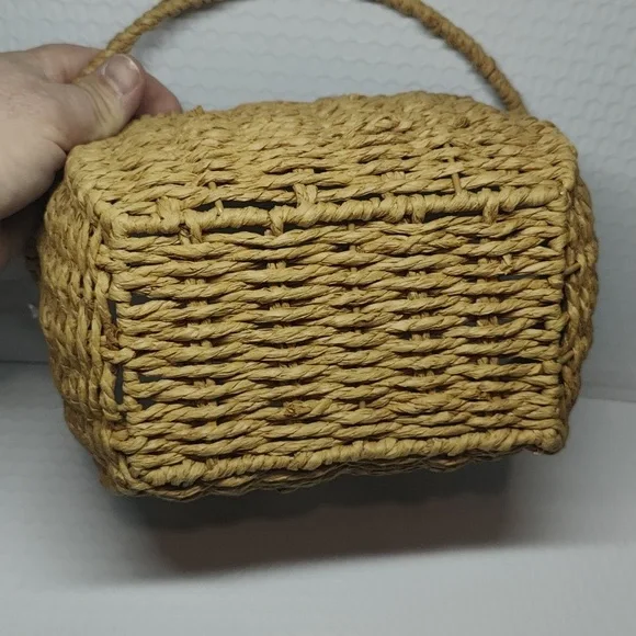 Target bullseye Easter basket - Picture 3 of 4